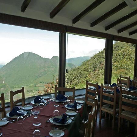 El Crater Guest House San Antonio  Ngoại thất bức ảnh
