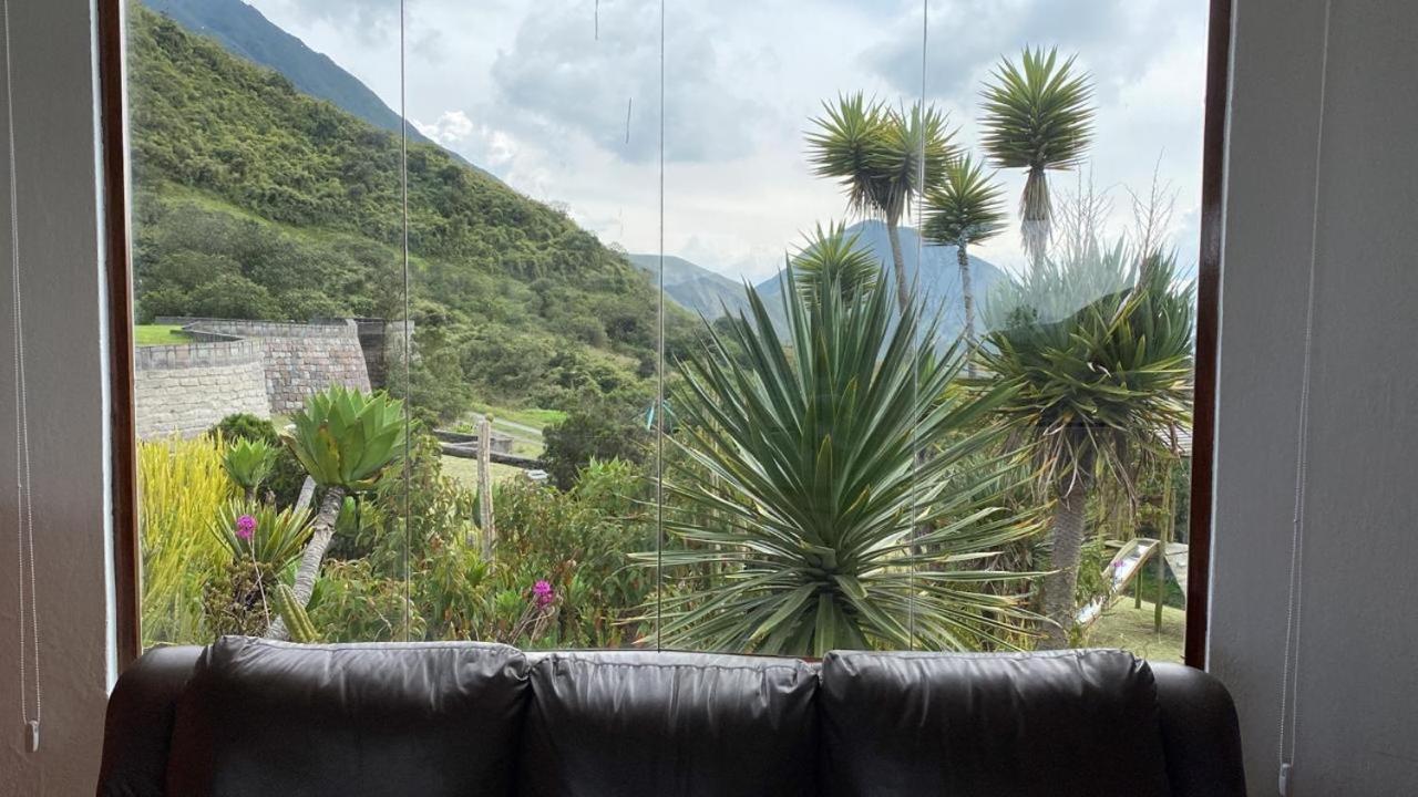 El Crater Guest House San Antonio  Ngoại thất bức ảnh